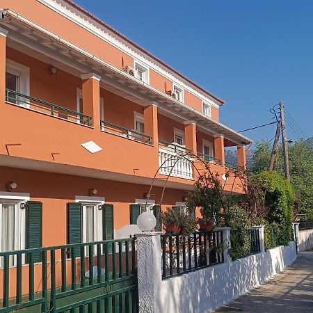 Alexandra'S Apartments Acharavi  Dış mekan fotoğraf